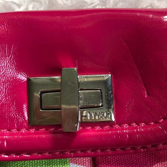 New York & Company small wristlet - Picture 3 of 4